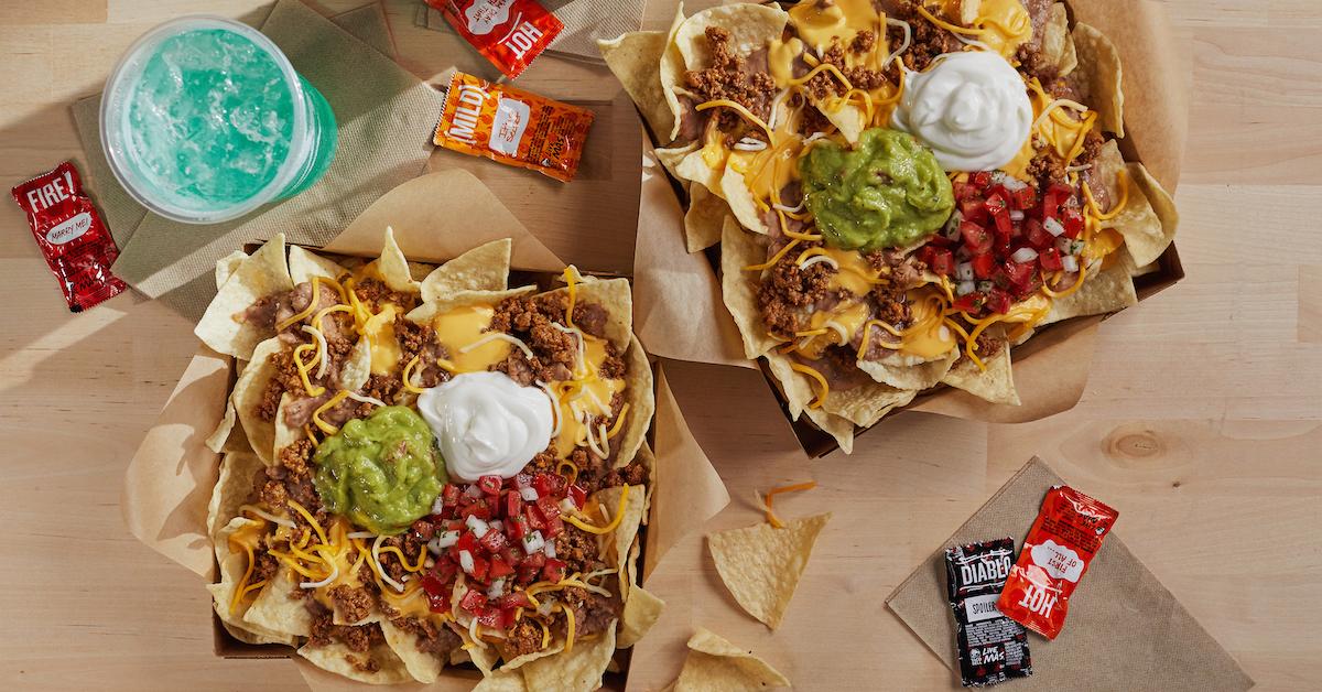 Taco Bell Snacks & Sweets Menu 6 Chips and Nacho Cheese